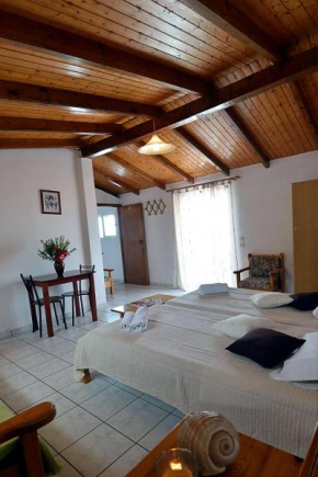 Гостиница Nikis Apartments  Агиос Георгиос